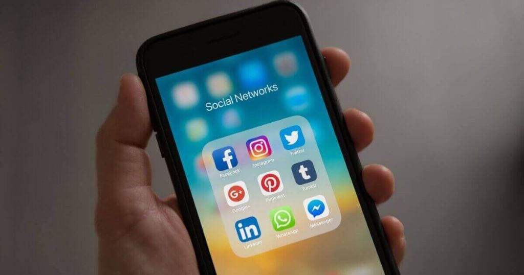 Is Facebook or Instagram better for business marketing